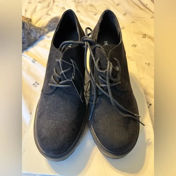 Torrid Block Heel Oxfords - Picture 2 of 3